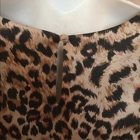 Calvin Klein Silky Leopard Print Shirt L Tank EUC - Picture 5 of 5